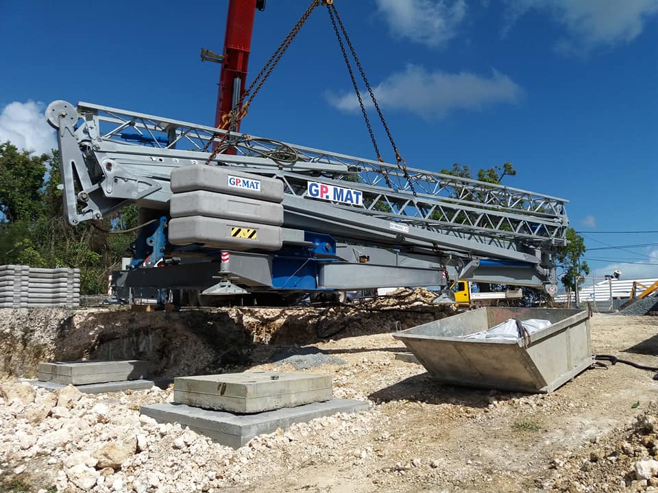 Démontage de grue Raimondi MRT111